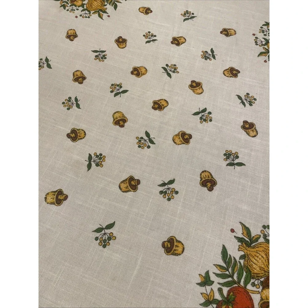 Vintage 1970’s Spice of Life Fringe Round Tablecloth Fits 48”-54” JCPenney READ
